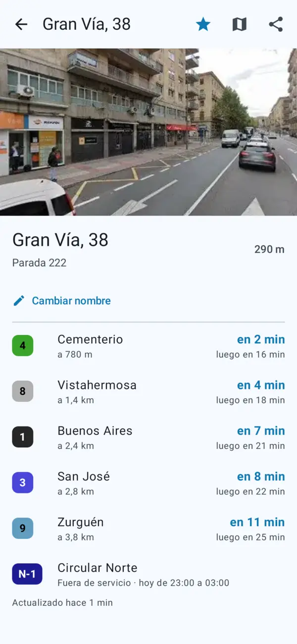 Detalle de la parada Gran Vía, 38 con su foto